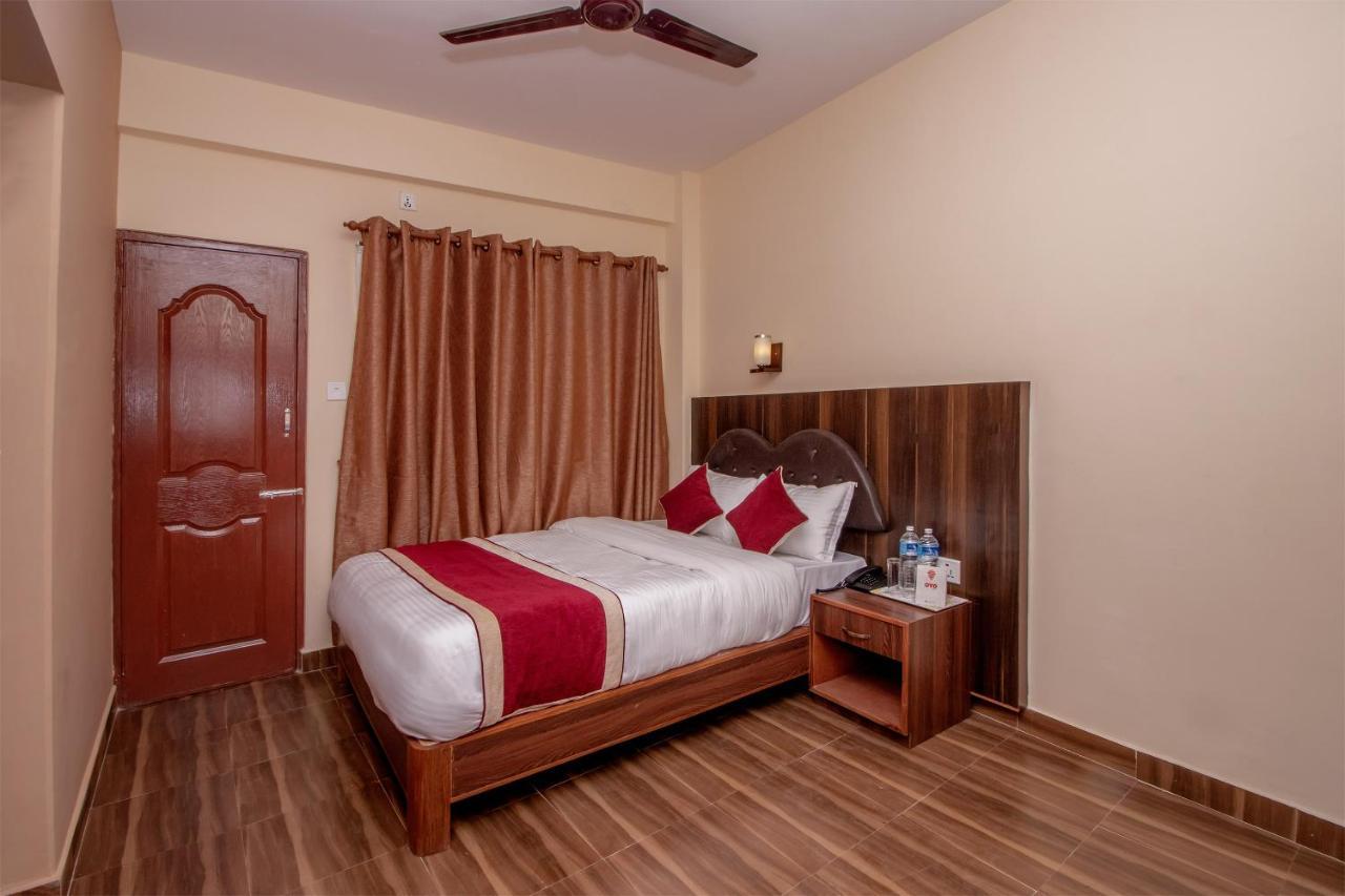 The Country Yard Hotel Pokhara Exterior photo